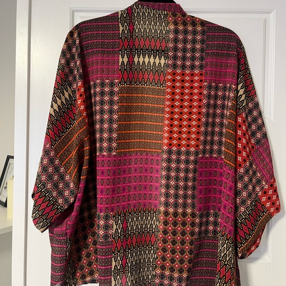 Kimono - Picture 2 of 2